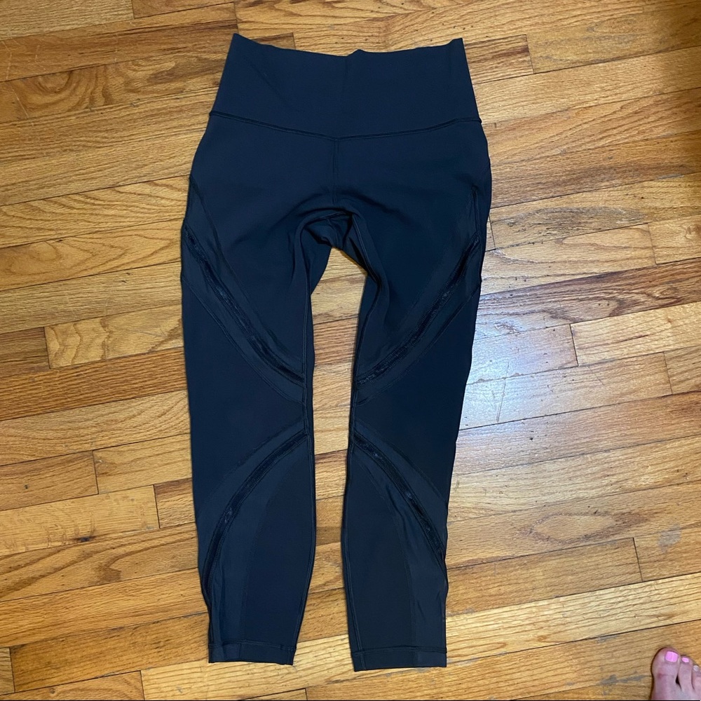Lululemon 7/8 mesh leggings